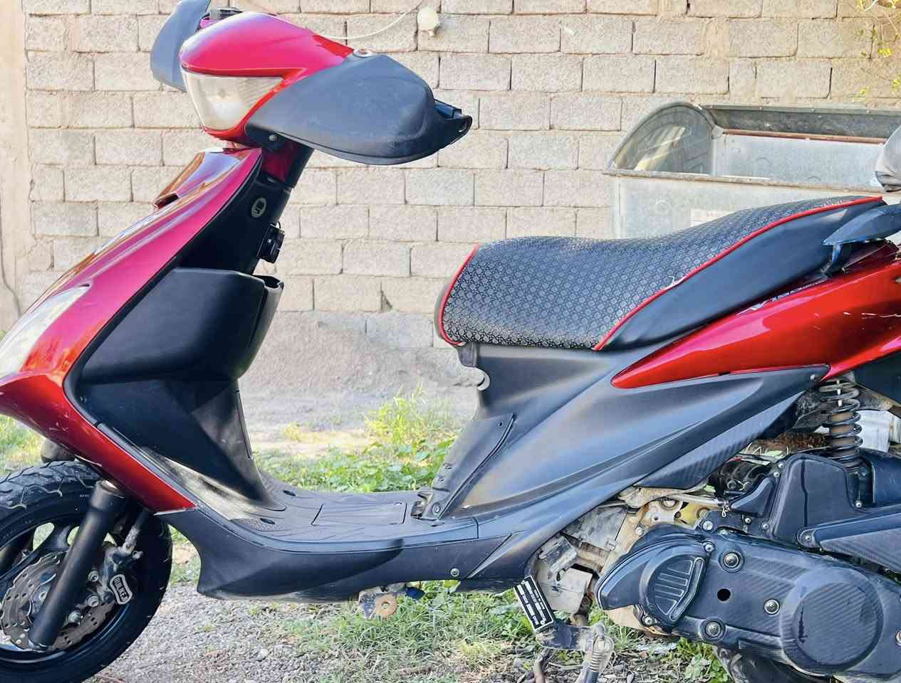 ⸻
السعر 175 وبيها مجال 

🚨 للبيع دراجة ادرس ماليزي 🚨

لون: ماروني ❤️

الحالة: نشطة جداً وممشى مرتب

المحرك قوي وما بيه أي مشكلة

اقتصادية بالبنزين وخفيفة بالمشي

جاهزة للاستخدام وما تحتاج صرف

الدراجة نظيفة واستعمال شخصي 

للأستفسار تواصل على خاص او اتصال على 

‭0772 386 5734‬
