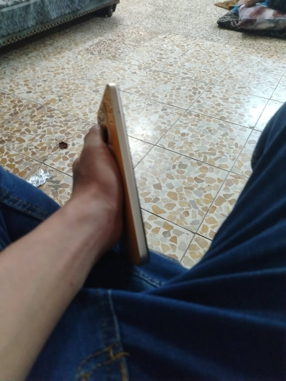 السلام عليكم موبايل للبيع جهاز نضيف الذاكره 128 رام 8 جهاز مال بيت 60فريم بوبجي السعر اب 115وبي مجال  عنوان من حي البلديات قرب خالد ابو الكص رقم الهاتف *********** بي وتساب
