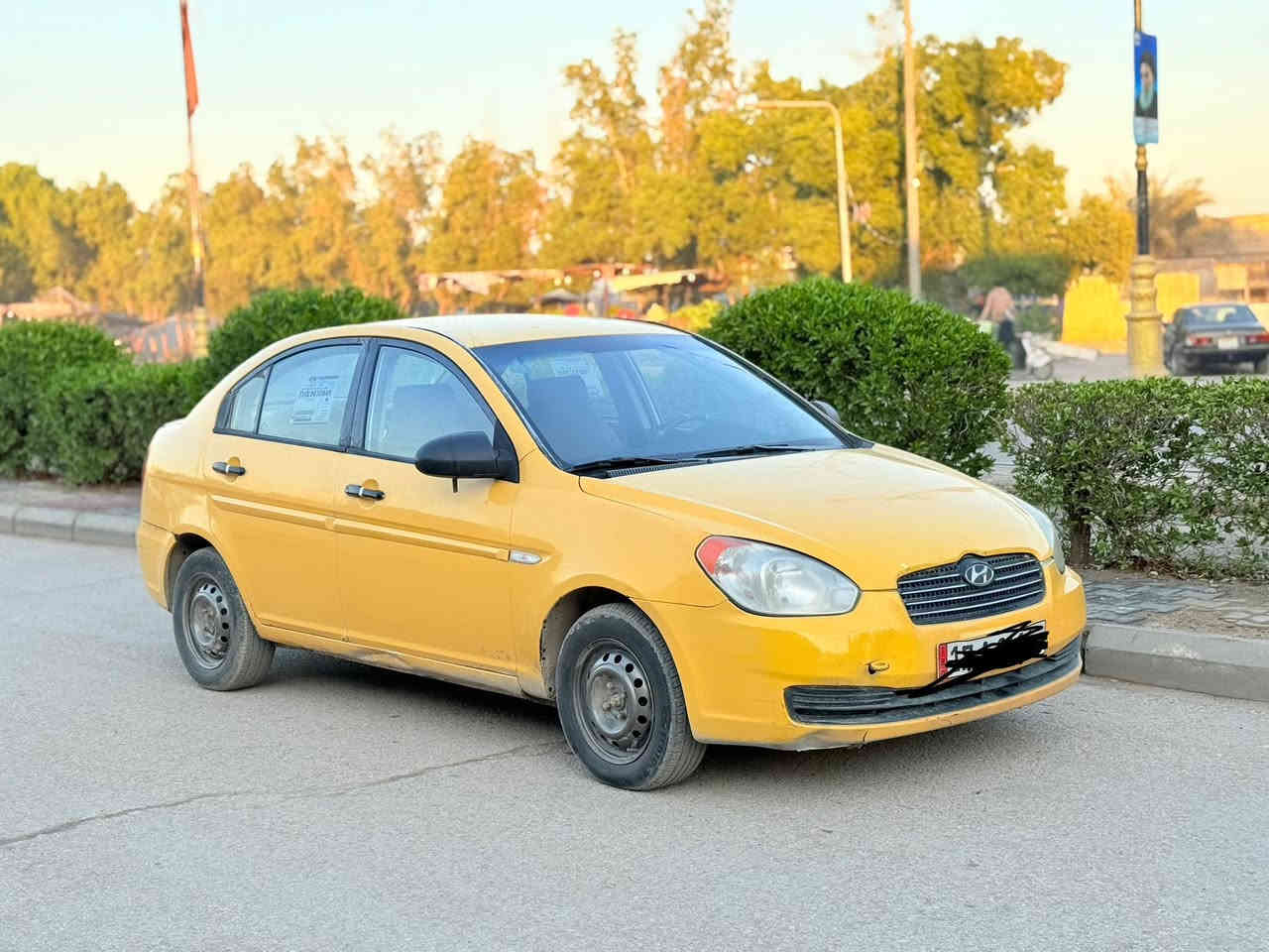 السلام عليكم سياره اكسنت 2009سياره جديده كير محرك حداديه تخم تاير مكينه 1600جازه مصفره هيه وغرام رقم مثنئ دولي سيار بيه جاملغ خلفي بدون عابر وباقي كفاله السعر 65وبيه مجال مكان سياره سماؤه المركز السفسار ‭0780 038 6701
