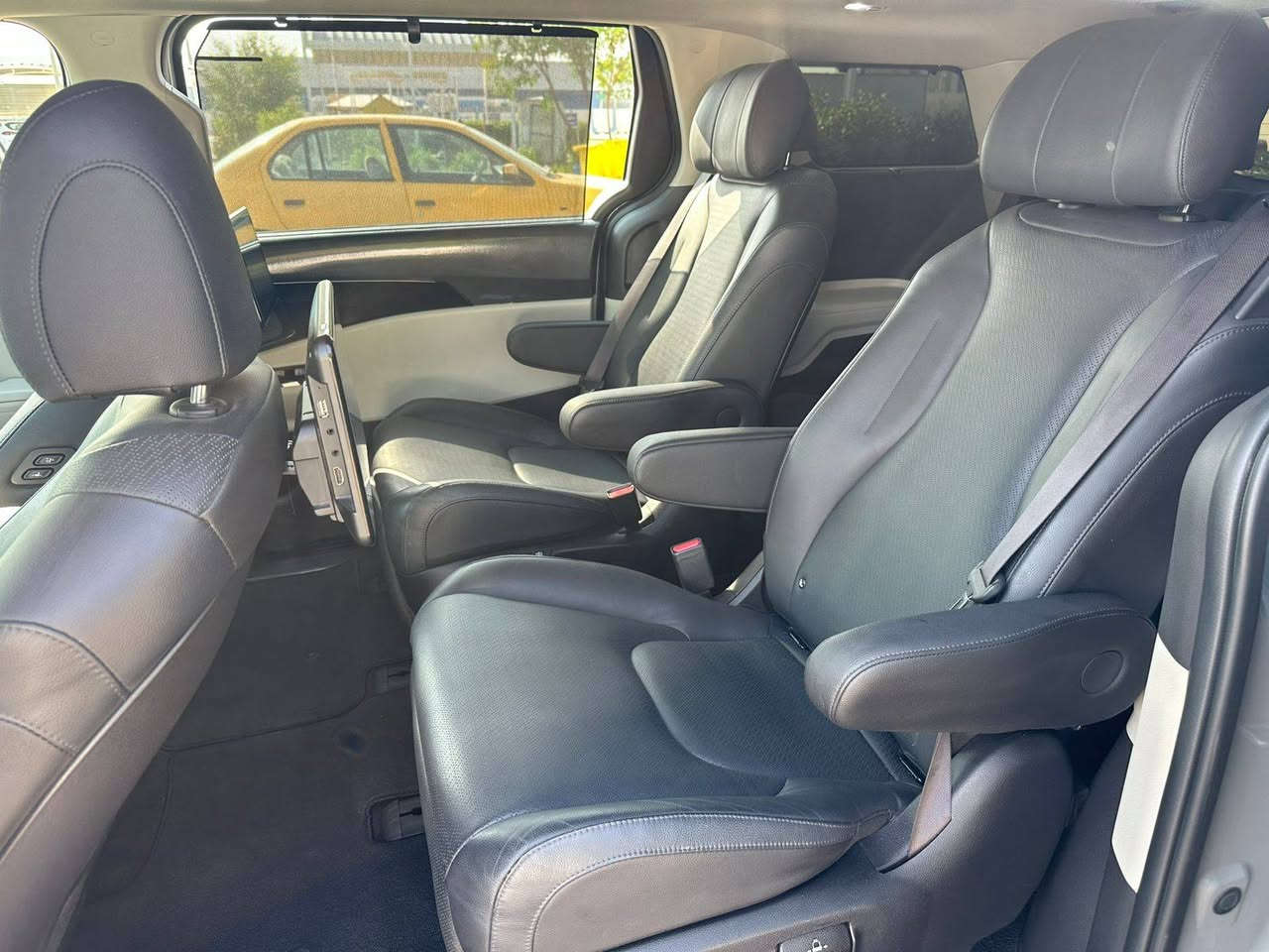 سلام عليكم ورحمة الله
كيا كرنفال سمنتي وارد أمريكي 2022

فول و1عله 1 Sx برستيج

بيبان سلايت كهرباء بصمة

جنطه كهربائي وتفتح عنده الاقتراب

اربع بردات اصليه

كشنات جلد تدفئه وتبريد أمامي وخلفي

كامرات 360

سقف بانوراما

لايت عدسات لد

رادارات جانبيه وخلفي وامامي

توقف ذاتي خلفي أمامي

مري شفط قلاب

ستيرت تدفئه

كشن السياق ذاكره

كيجات دجتل

تبريد 3قطع بيانو لمس

اناره داخليه لد ابيض

تشغيل عن بعد

مخارج شحن 8

شحن الهاتف لاسلكي

سستم سماعات 12

حساسات خلفي وامامي

السعر 285 وبيه مجال 

مكان السياره نجف

رقم الهاتف *********** واتساب
