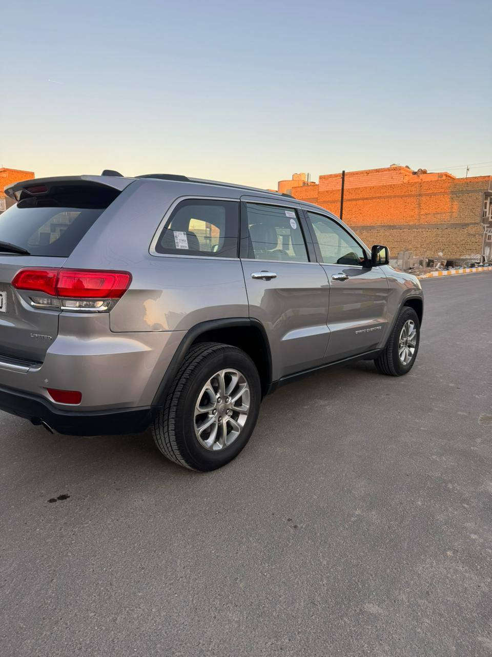 السلام عليكم ورحمة الله وبركاته.                             جيب لاريدو  2016 حر بسمي تحويل مباشر 
وارد امريكي حادث فقط بنيد ومقدم جملغ باقي كفاله  سياره جديده استخدام شخصي  سياره احله من صوره سبيره مانزل بوضع شركه بعده  ماشيه ١٣٧  الف مكينه ٦سلندز   مامفتوح شرط الفحص فول موصفات ماعده  بنورمه السعر 192 وبيه مجال الشراي 
مكاني ناصريه مركز                                                   اللاًستفسار اتصل.  ***********
