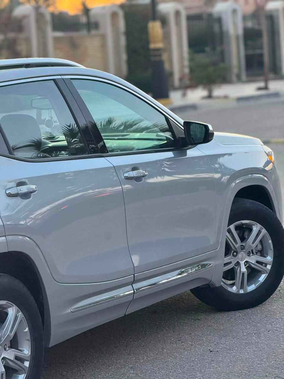 GMC Terrain Denali 2018
#للبيع_والمراوس
محرك ٢٠٠٠ توربو
بدون اريباك 
سقف بانوراما 
بصمة ابواب
جنطة كهرباء
كامرات٣٦٠
حساسات امامي خلفي
شحن لاسلكي
كشنات كهرباء
كشنات تدفئه تبريد
كشنات خلفيه تدفئه
تذكير بالكشنات الخلفيه في حال نسيان شي
كروس مثبت سرعة
مانع تصادم
رادار 
كشن خزن ميموري
بانوراما
شاشة كار بلي
تحكمات ستيرن
لايت دوار
كير ١٠ نمر ويه البك
منافذ كهرباء
رادار 
٤ مودات للقيادة
هاند بريك كهرباء
لايت زينون
حدادية وادامة جديدة
وبعد بيها مواصفات الدينالي معروفة مواصفاتها
حادثها قبق جنطه فقط ونفسه مصبوغ والبنيد للجمالية
السيارة رقم ديالى الجديد بإسمي
السعر - 150 
كربلاء المقدسة 
للاستفسار - ***********
