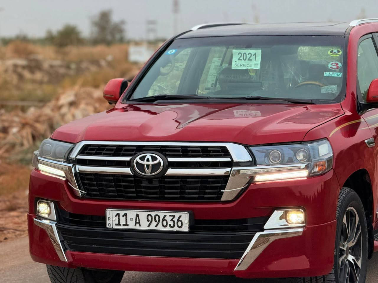 السلام عليكم للبيع تيوته لاندكروزر موديل 2009 محدثه 2021 داخل وخارج سياره رقم بغداد (بأسمي) هزه وسنويه جدد السياره مكينه جديده ٨ سلندر ٧راكب تبريد ٣قطع ثلج ويل كب كروم غرفه توني شاده بالباكيت كله ٢١ سياره فتحه مري شفط حساسات شاشه جبيره ٤ كامرات دواره كشنات كهرباء وجلد سياره بريم اصل (ماشيه 160الف) حقيقي السياره بيه تجيه بصيطه كلش ومصبوغه عام سعرها 218 وبيه مجال هذا رقمي *********** مكاني بابل الحله بيع فقط بدون مراوس
