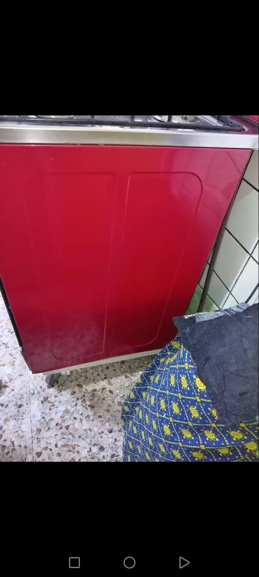 للبيع طباخ يونين اير مصري نضيف خمس مشاعل كلهن شغالات نضيف جدا خالي من اي ضرر سعر 150 عنوان بغداد الشعب حي الجزائر للاستفسار *********** واتساب
