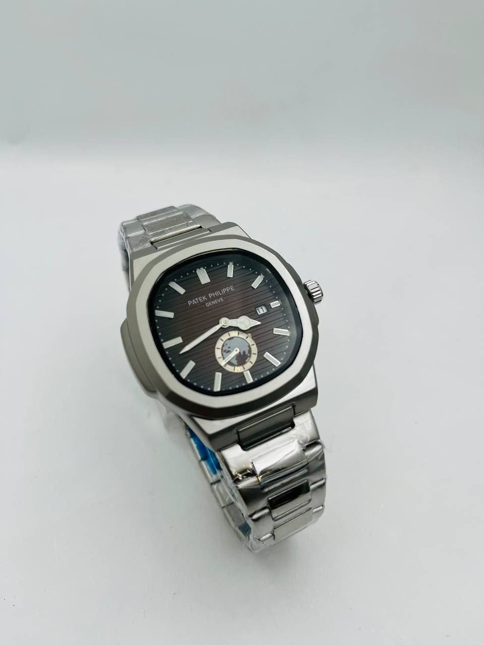 كوبي ماركة
PATEK PHLIPPE
ساعة باتك فليب⌚😍✅
😍✅
سنتر على الستة شغال 😍✅
سير حديد  قفل شعار😍✅
سنل استيل😍✅
تقويم🗓️😍✅
عداد شهري🗓️😍✅
مقاومة للماء 3ATM💦😍✅
مكينة درجة اولى😍✅
طلاء ثابت🟠😍✅
ضد الصدى🔨😍✅
طلاء ثابت🟠😍✅
السعر 20000😍✅
يوجد توصيل لكافة محافظات العراق
للتواصل معنا📲🚕
***********
