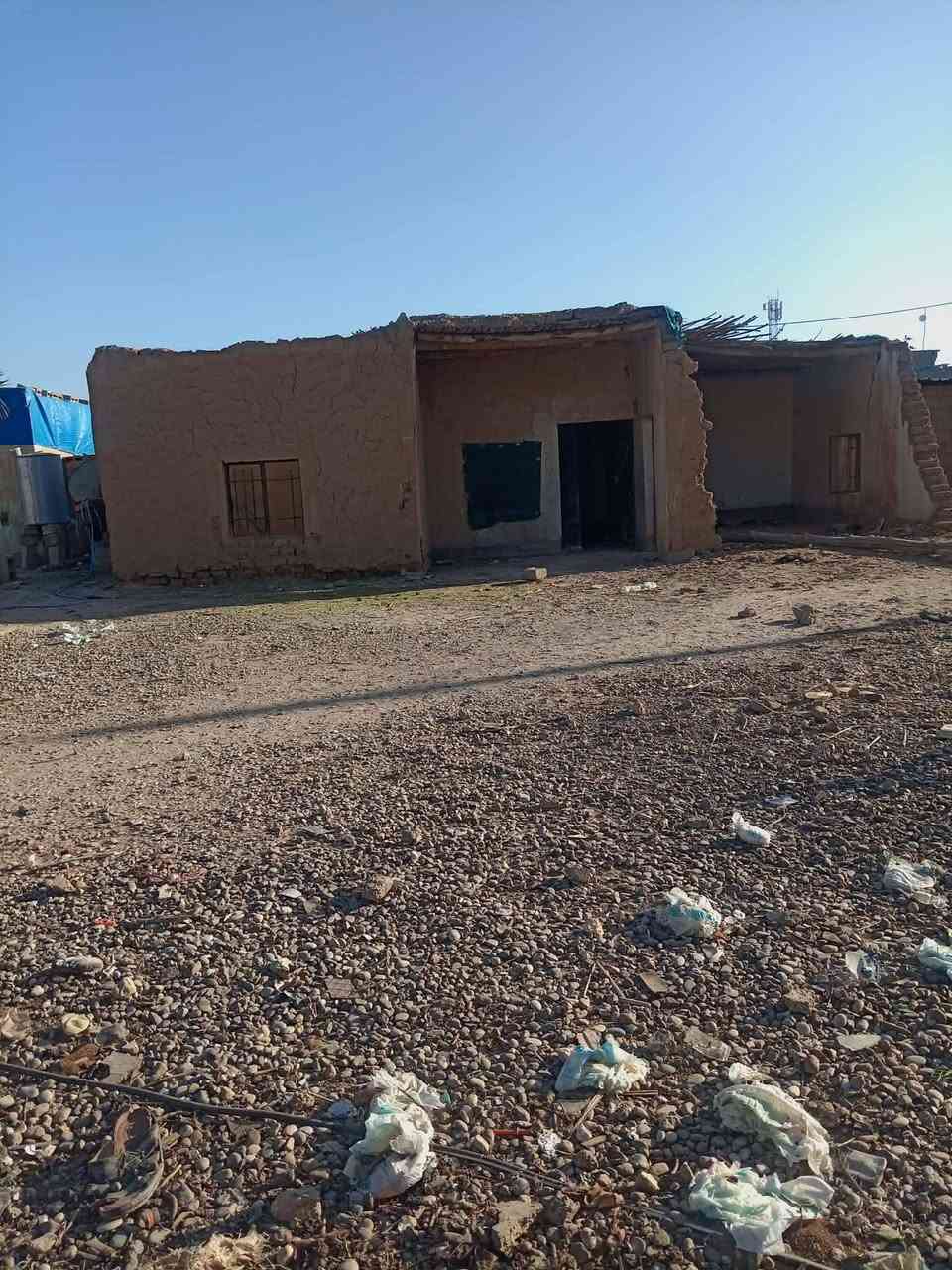 قطعة للبيع  400 متر  بحي السلام(العيثات) داخل فرع الشارع 5 امتار‏ للاستفسار الاتصال على الرقم ‪0782 837 4406‬‏
