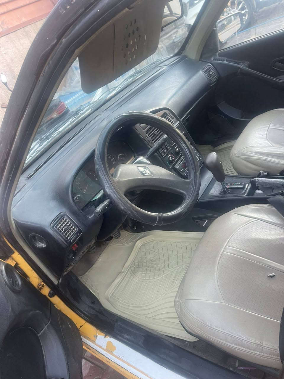 سلام عليكم بيجو روى 2009 مكينه وكير كورلا اوتو تخم تاير جديد صدر خير من الله الكشنات محور ياباني السعر 20 ورقه
الاستفسار على *********** 
بغداد الحريه
