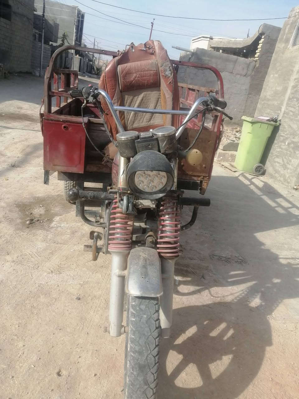 السلام عليكم ستوته موديل 2018للبيع أوراق ضايعه شغاله مابينا شي سعر 700 بيها مجال
***********
***********
