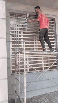 صباغ ابواب وشبابيك درجه اولى وكافة انواع الصبغ الداخل والخارج وعمل الو...