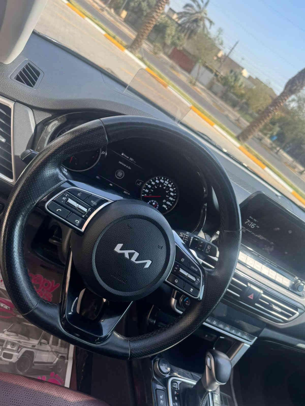 سلام عليكم سيارة سليتوس2023 SX على 
فئه سيارة فول مواصفات 1/1 سيارة وارد 

أمريكي سيارة فئه (SX) محرك سيارة 

1600تيربو يعني 🚀 سيارة دخول جديد 

حادث سياره جاملغ ونص من البنيد 

شاصي و لغد مكفول شرط لفحص بل سونار 
‏مواصفات السيارة 
 شاشة دادا شوب 
فتحة سقف 
(كشتات لون ماروني جلد  و كهرباء ) مميز 
رادار امامي و خلفي 
كامرة دواره 
مثبت سرعه                سياره ماشيه 38الف 
تحديد مسار 
شاشة كبيرة لمس 
تدفئه و تبريد بل كشتات 
تدفئه بل كشنات الخلفية 
دخول ذكي 
شاير بل مري 
تشغيل عن بعد 
تبريد قطعتين 
‏سايد بريك دكمة 
‏ باقي بعد مواصفات هواي ما ذاكر 
‏عنوان السيارة بغداد حي الجهاد 

‏سعر السياره 145 ورقة بيها مجال اتصل و سهله سياره جديده معنى الكلمه 

‏ شراي يتصل على رقم ***********
بيع بدون مراوس.   
                           طب شوف صور سياره⬇️
