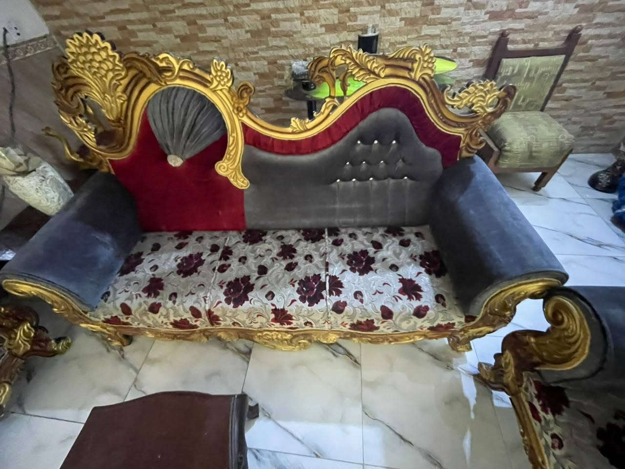 تخم عشر مقاعد نظيف متانه واناقه سعر ٧٥٠ الف مجال قليل بي تواصل مع صاحبه صاحب الرقم داخل المنشورات وات ساب مكلف بلنشر فقط مكانه كرغوليه جسر ديالى الجديد


**إذا كنت صاحب هذا الإعلان وتريد حذفه لأي سبب، رجاءا أرسل رسالة إلى الدعم الفني**