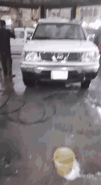 بيكم تك قماره موديل 2002 السياره خير من الله بيهه ضرب جملغ على البارد ...