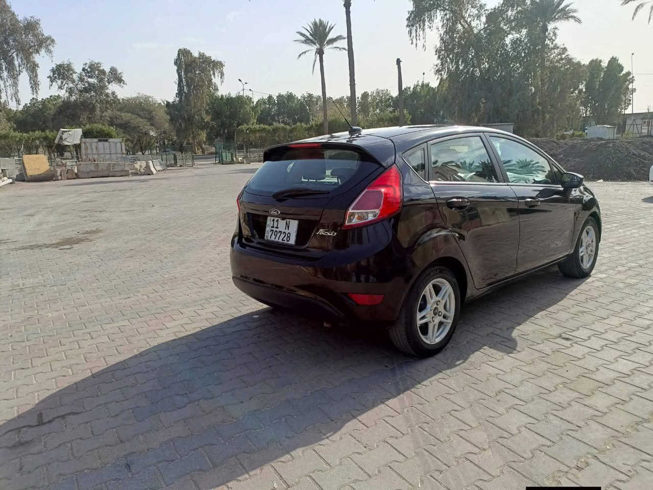 فوردت فيستا2019  se
محرك 16 
شاشة كاميرا 
بلوتوث تحكم استيرن مثبت سرعة مانع انزلاق بريك abs 
  تبريد ثلج  سيارة اقتصادي خفيف 
ويل كب 
منفذ شحن و UXP  ومنفذ 12V
كير اوتماتيك 
سنوي وهزه جديده 
ضرار/ حافة البنيد و وطارف الجاملغ 
رقم بغداد بسمي تحويل مباشر
سعرة 73 وبيها مجال 
مكان السياره بغداد الكاظمية 
***********
 ***********واتساب
