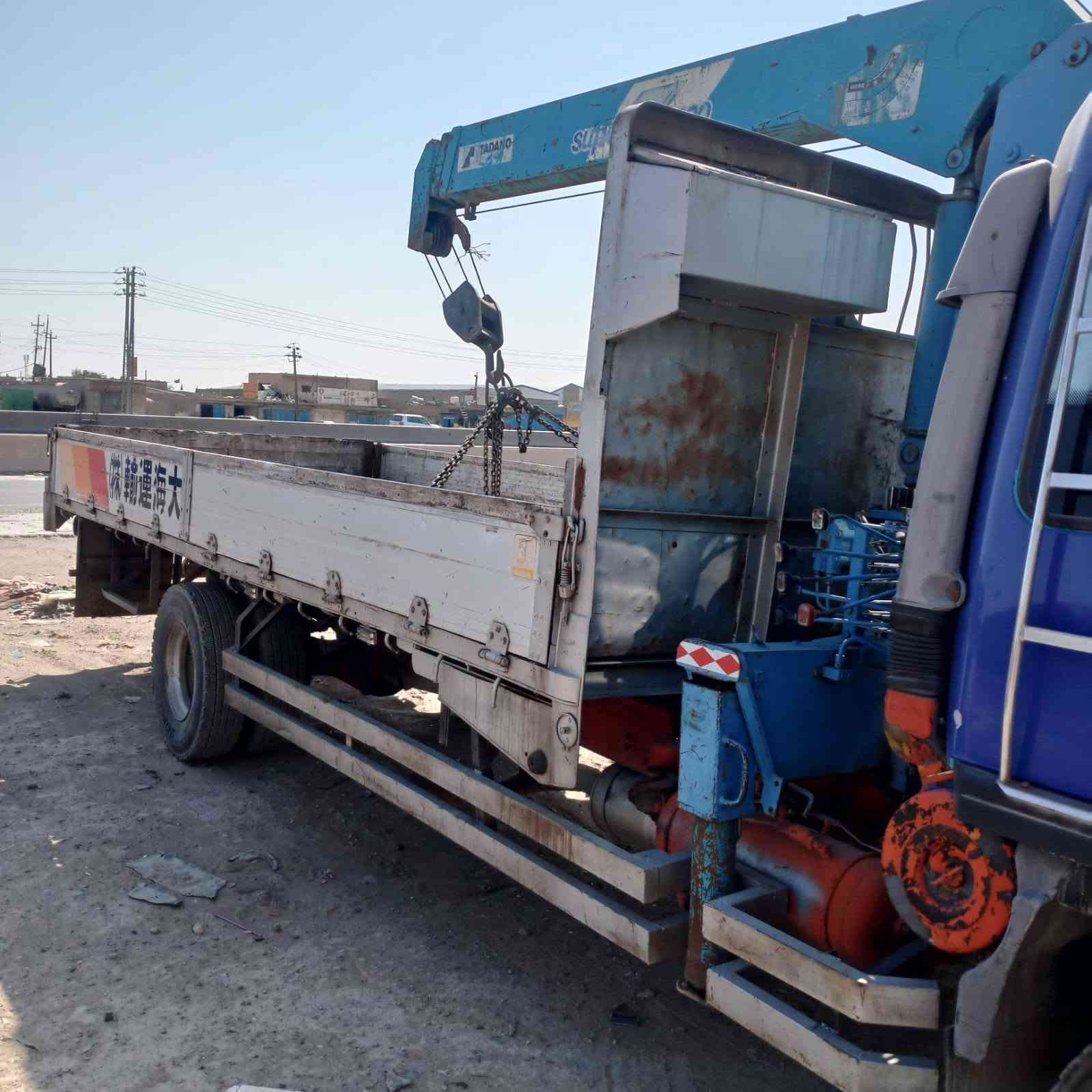 سلام عليكم هينو طيرة 93 كرين تادانا سلايتين 190$ عنوان بغداد***********
