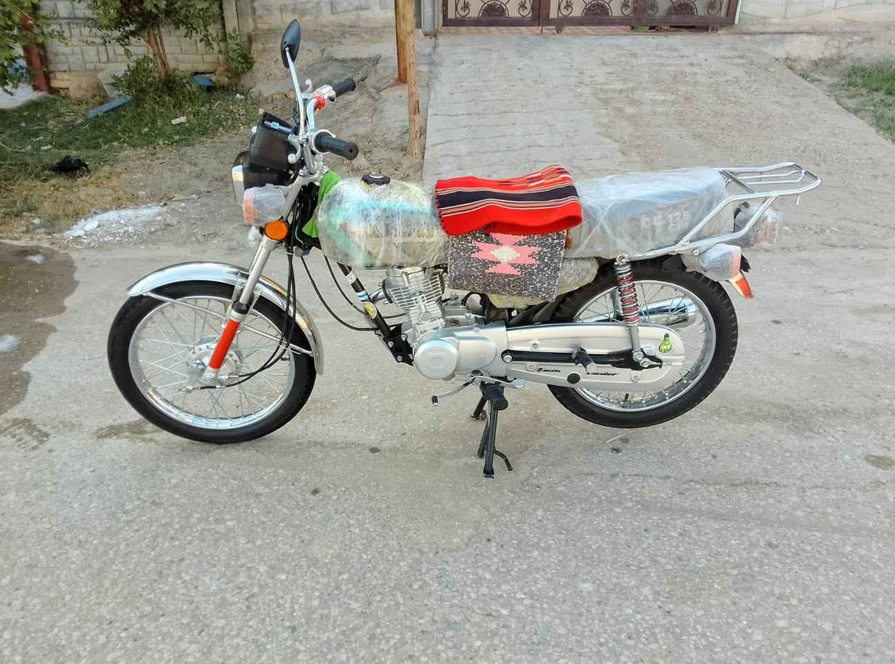 سلام عليكم ارشا موديل 26 للبيع كفاله عامه شخط مابيها ٣ تبديله دهن كل نقص مابيها سعر 680 وبيها مجال حك الجيه مكاني بابل #الاسكندريه *********** واتساب موجود
