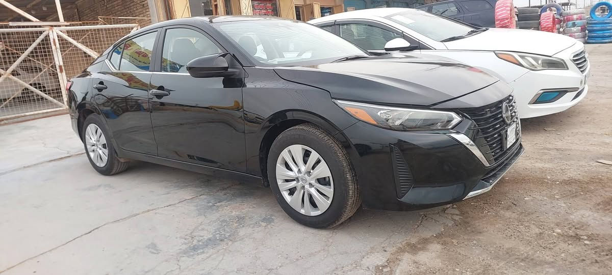 السلام عليكم نيسان سنترا موديل 25وارد امريكي حادثها بس بنيد ماشيه 3000 بدون رقم تترقم جميع المحافظات مواصفات نص فول محرك 2000 مكان السياره البصرة السعر 130 بيع او مراوس حسب القناعه 
***********
