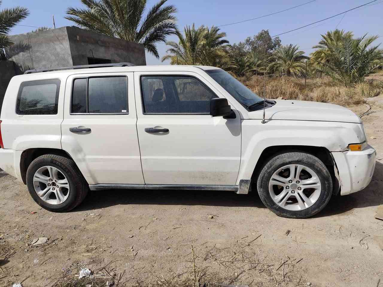 جيب باتريوت ٢٠٠٨ سيارة نظيفة مكفولة محرك نظيف مصبوغه حزام بدون حادث رقم بغداد مشروع وطني معاملتها كاملة هزة و مصفرة غرامات مكاني ذي قار الدواية *********** 
السعر ٦٥ وبيها مجال
