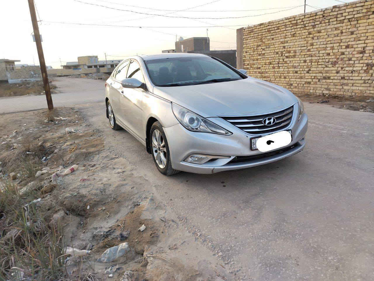 البيع سوناته 14 متومه رقام وسنويه شرط الحاسبه سياره فول. موصفات شاير بلمرئي فتحت  سقف شاشه تبريد تدفه تدفه بلكشنات ملاحضه بانزين مو غاز مكينه وكير كفاله تخم تاير حداديه سياره جاهزه عله اخر حبايه سعر 46  مكاني ديوانيه رقم تليفون ***********
