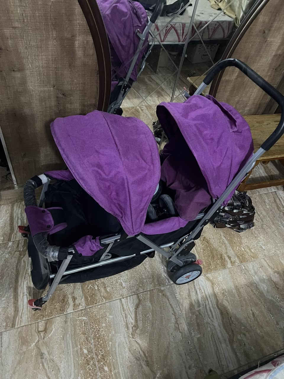 مكينة اوفر وعربانه اطفال للبيع
‭0771 791 4907‬
