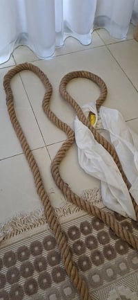 للبيع حبل يرهم للسحب لو ديكور عالسباية طولة ٢١ متر وزنة ثكيل بال ٢٠ كي...