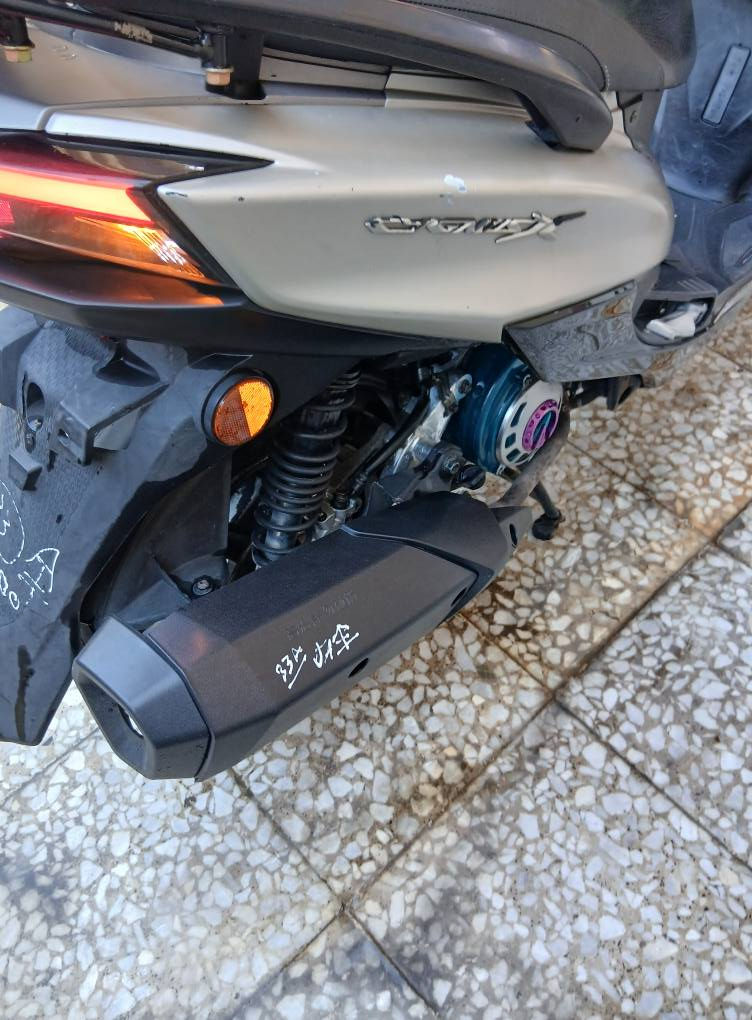 سكنس فحل شمعة.موديل2018  طلاعات.
نوزل خطين ماشيه.  (48,ألف )  دراجه جديده رمبه. محرك بلاديه ممفتوحه ,,,,,,,,,,,,,,,;;;;;;;;;;;;;;;;;;;;;;;;;;;;;;;;;;;
لاتبخير لاتنقيص شلعه معدل ربع نكره كفرات اصليه كهربائياتها كلها شغاله دراجه جديده  (مكفوله. كفاله عامه) مكينه ناعمه شلعه معدل خير من الله شرط برغي ممفتوح مكان بغداد. الكرخ  السعر  (مليون. 250 )     وبيه مجال;;;;;;;;;;;;;;;;;;;;;:: الاتصال ...***********;;;;;;; بغداد, العراق
