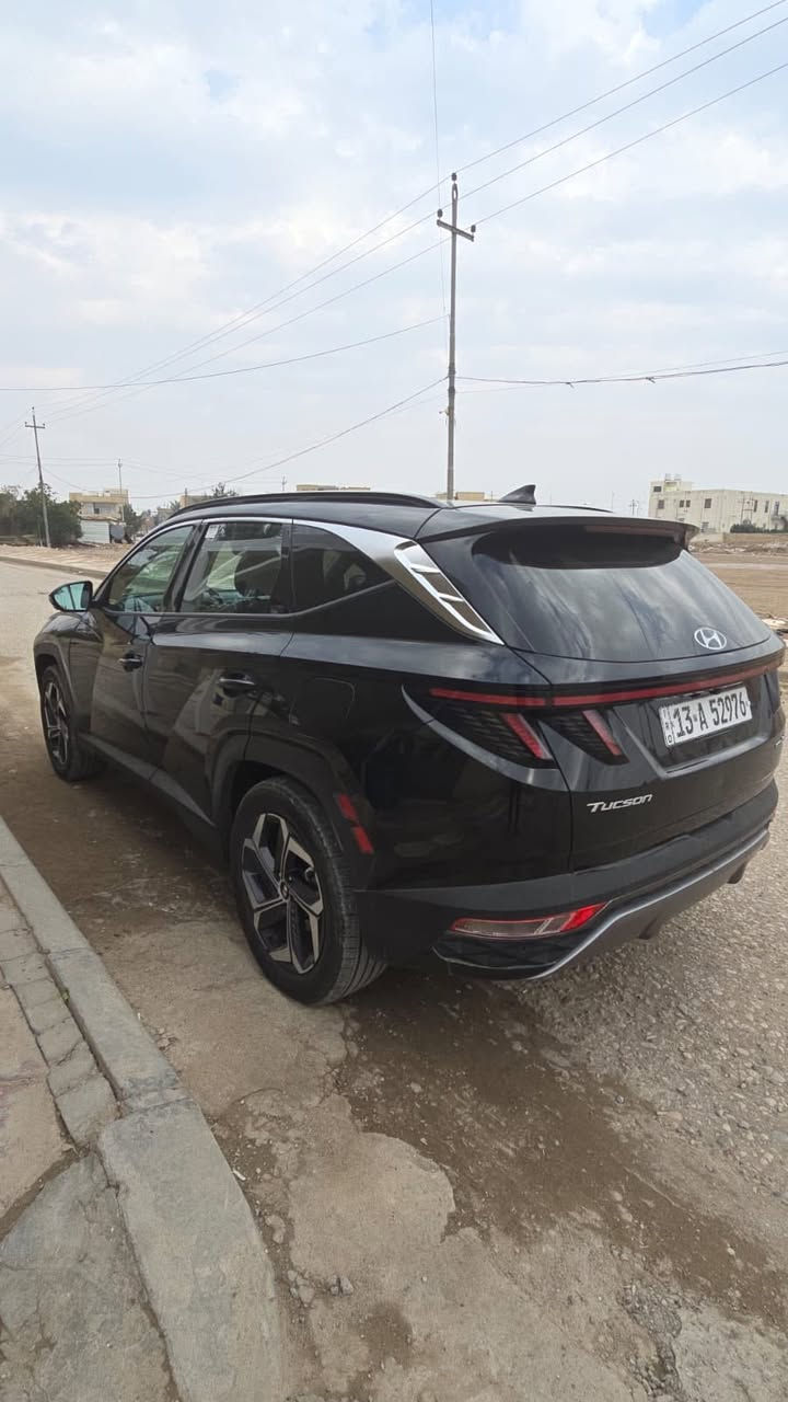 توسان 2024  وارد امريكي هايبرد
تتقدم وتترجع بالريموت
اعلى مواصفات خاصه لمتد 1/1 VIP.  بدون ايرباك كلهن سليمات 
 بصمه + بصمه ابواب لمس
 بانوراما 
كاميرات ٥(360)
كير دكمه 
نقط عمياء
رادارات امامي خلفي جانبي(360)
تتقدم للامام وللخلف ب بصمه
هاندبريك بصمه+ اوتوهولد
كشنات كهرباء
كشنات جلد اسود
كشنات خزن ميموري
كشنات تبريد وتدفئه امامي خلفي 
وتدفئه استيرن
بك لايت لد
شاشة كبيرة لمس
من تشغل اشارة يقلب الكيج كامره
 اشارة بالمري
تثبيت سرعة
ويل كب كروم
تحديد مسار 
فول تحكمات ستيرن
 السماعات شركة BOSE
 شحن وايرلس
نظام gps خرائط
 شفتات كير ب ستيرن
حساسات امامي خلفي
تشغيل عن بعد  
 مود درايف اقتصادي - سمارت - سوبر -وثلجي 
نظام نزول منحدرات 
تبريد قطعتين امامي خلفي 
 شاشه ابل كار بلي  
 اوتو هولد
بيها صبغ خشم الجاملغ والبنيد
السعر 238 وبي مجال 
***********
