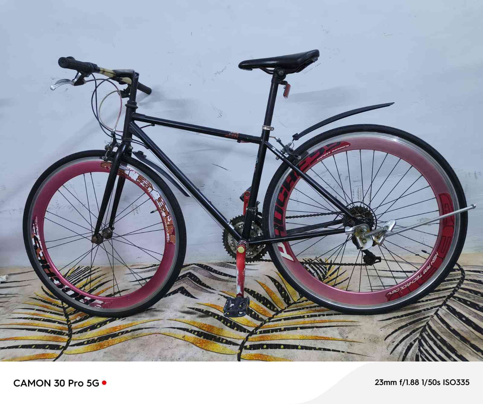 سلام عليكم بايك c700 بالة ياباني حجم 28 فريم عالي ويل  الألمنيوم طبقتين بريكات امامي خلفي شغال كير امامي خلفي شغال 7/3 كشن رياضي اطارات  سستم شيمانو  البايك سرج رياضي سعر 90 وبي مجال مكان بغداد استفسار خاص


**إذا كنت صاحب هذا الإعلان وتريد حذفه لأي سبب، رجاءا أرسل رسالة إلى الدعم الفني**