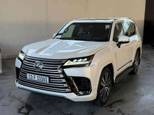 Lexus 2022 🎌 platineum 
لكزس 2022 🎌بلاتينيوم 
فول ١/١ 
تغليف كامل المركبة ppf 
عداد المسافة المقطوعة 40000 K/M 

📍بغداد شركة ابو ظبي چكوك قرب بوابة الكاظمية 

0771 811 1145

0781 844 4044 📞
