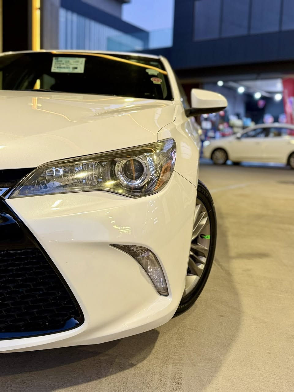 CAMRY 2017 SE
‎***********  واتساب
***********
‎کامری مودیل2017  امرکی لون ابیض ،ماشیة58 میل،حجم محرک2500, 4 سلندر 
 ،
بس نص جاملخ خلفی صبغ  بدون  دواخل بدون ارباگ بدون حالوب ، بدون بدل حطا بارد مابی سیارە حیل حیل حلوة،سنویە جدید حتــــی 2029نفس یوم تحویل حاضر٢سویج بیلادی موجود سبیر ما انزل،تاقم إطارات یوکوهاما بیلادی،مکان سیارة سلیمانیة
‎مواصفات معروفة
‎شاشة
‎تحکمات ستیرن
‎ستة ایرباگ
‎مرایا ئیشارة و کهرباء
‎تحدید سرعة
‎گیر محرک تاقم صدر تاقم ایطارات کل جدید سیارە مابی 
ای نقس
‎سعر :167  $ شویە بی مجال
صورە صونر موجود + 4T1BF1FK2HU399077
*********** واتساب
