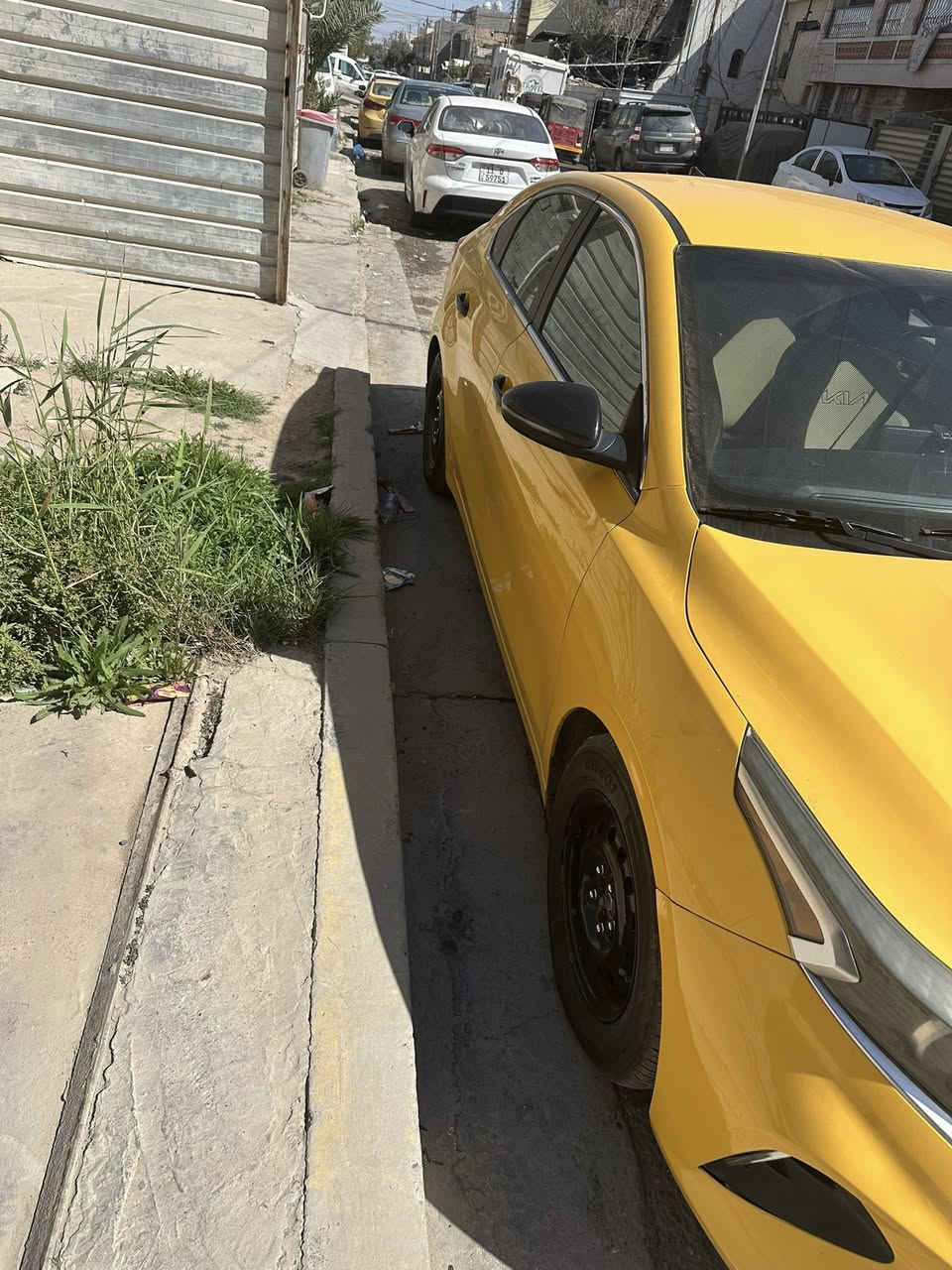 سلام عليكم فورتي ٢٠٢٣ امريكي مثل ماموضحه بلصوره السيارة فقط البنيد مبدل لا شاصي ولا لغد
السيارة جاهزه من كلشي منضومت غاز السيارة بحي الجهاد غير متواجد على الفيس السيارة سعرها ١٣٠ او بيها مجال الرقم ***********
