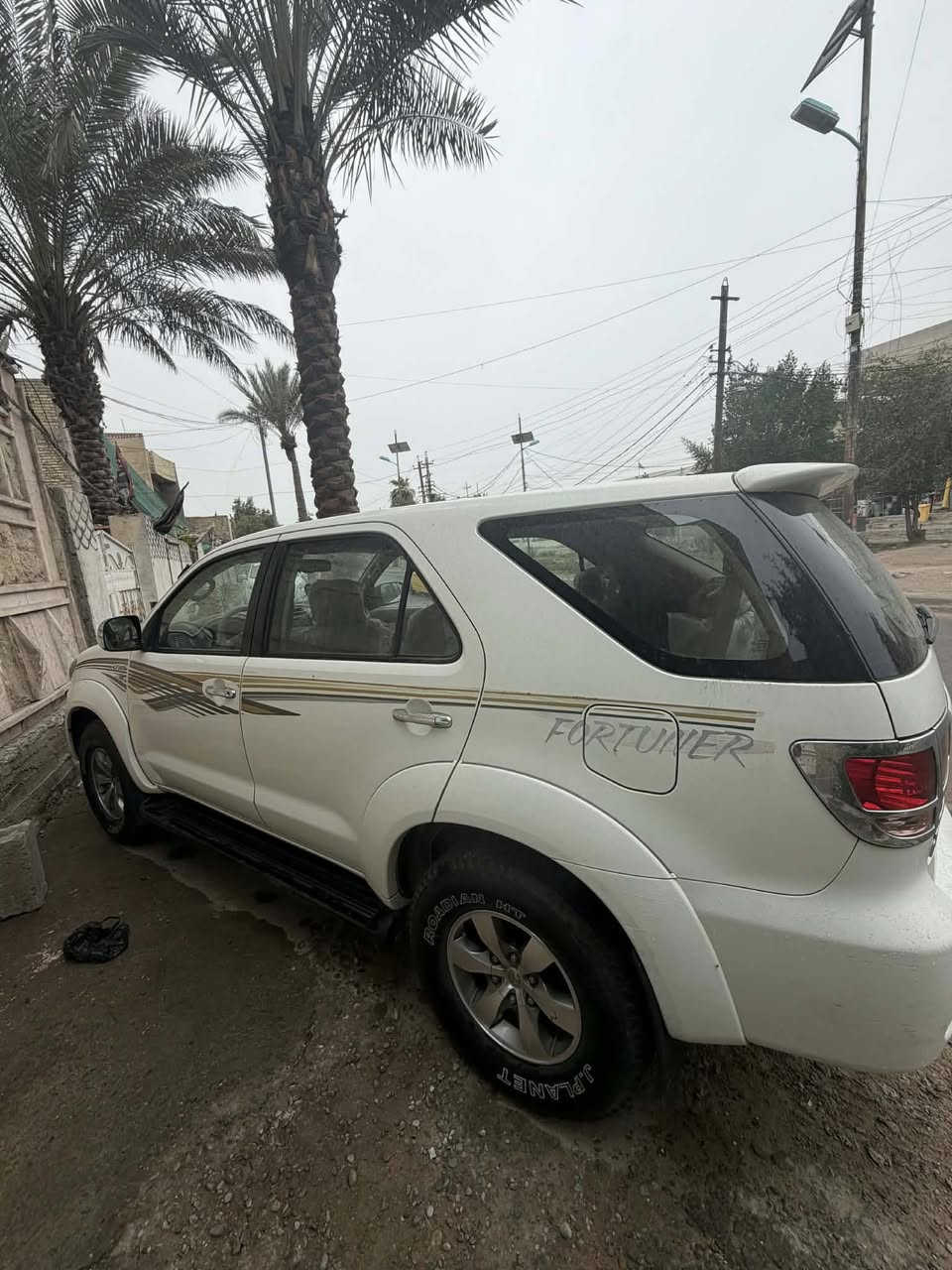 السلام عليكم ورحمة الله وبركاته
للبيع تويوتا فور جنر ٢٠٠٨ السياره جديده رقم بغداد 
مكفوله مكفوله مكفوله
با اسمي تحويل ثاني يوم 
كير مكينه تبريد كله بشرط 
الداخل كله جديد اطارات 
عنوان السياره بغداد الشعله 
السعر ١٧٥$ وبيهه مجال بسيط 
كلشي با السوق موجود والي 
ميعجبه يعبر المنشور
للتواصل ***********
