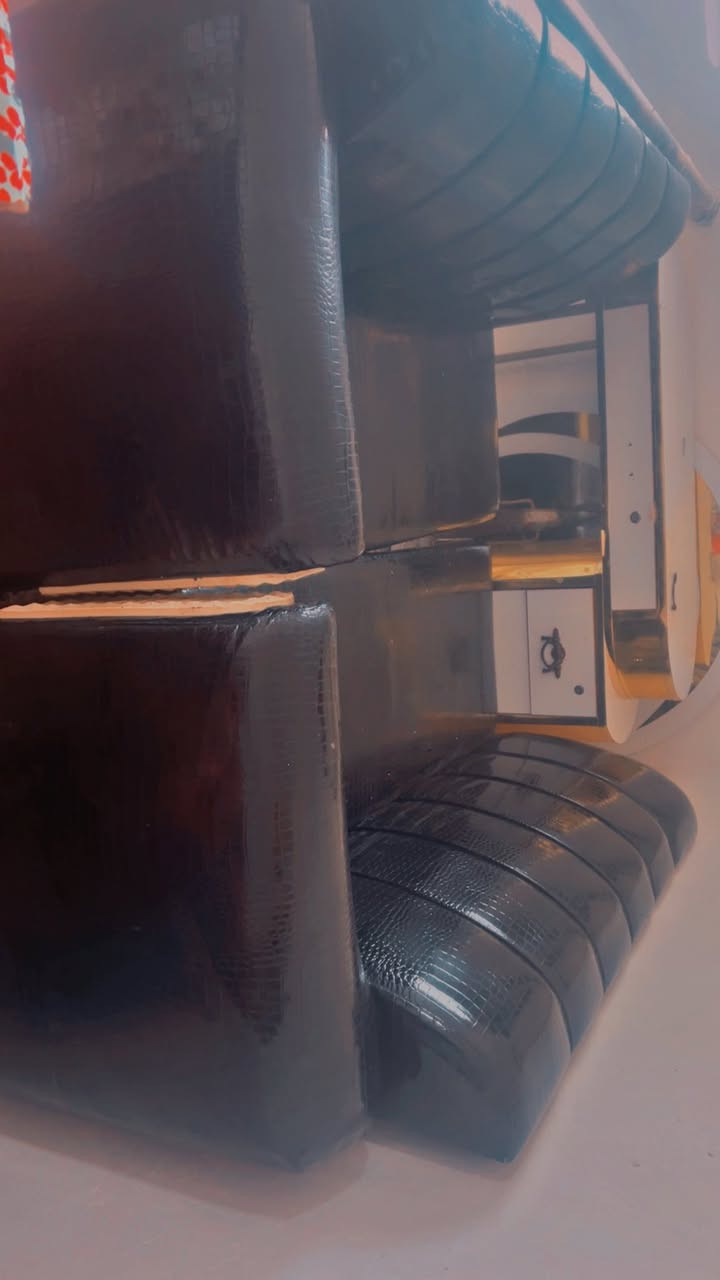 جاكوزي مع غراضه قنفات صالون ميز اكرلك للبيع


**إذا كنت صاحب هذا الإعلان وتريد حذفه لأي سبب، رجاءا أرسل رسالة إلى الدعم الفني**