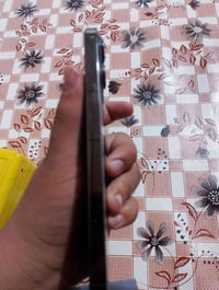 ايباد 13 برو ماكس الجهاز نظيف  الجهاز ما مفتوح  كرتونه موجوده ملحقاته ...