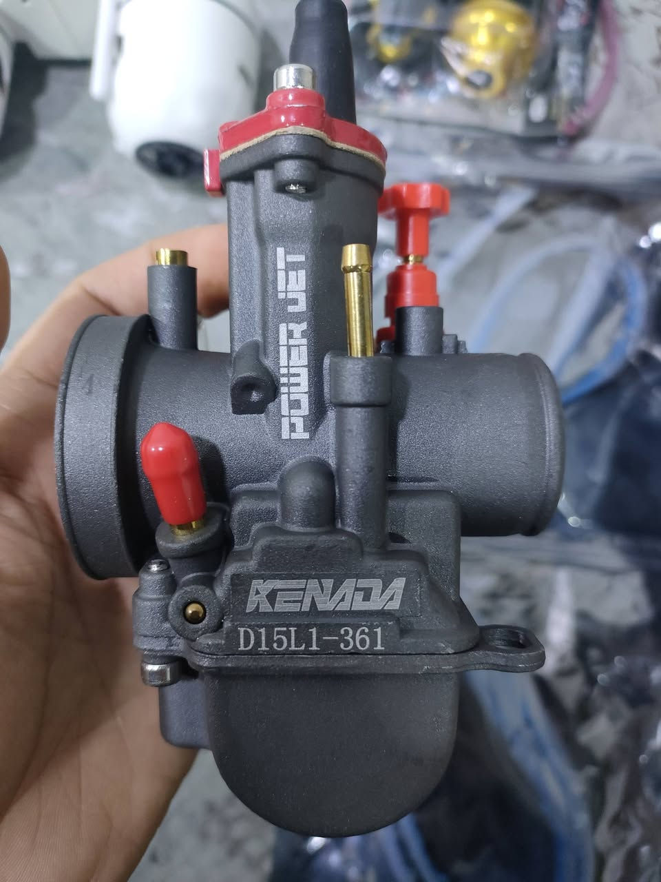 السلام عليكم
شباب غراض دراجة وبايسكل 
البيع شلع 5 قطع ب70 ألف 
اليريدهن يتواصل وياي على هذا الرقم 
***********
