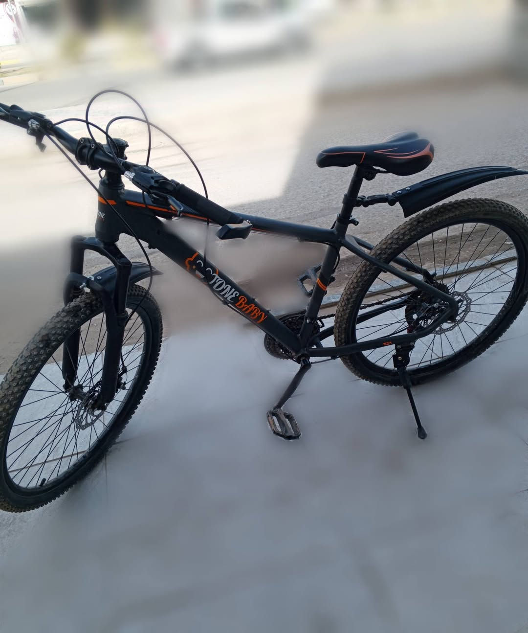 موجود بايسكل 🚲
مستعمل شهر واحد فقط 
بيه 8 حركات خلفية 3 حركات أمامية
سعره 110 و بيه مجال بسيط 
المكان قريب من شارع المدرسي 
للتواصل ‪‏‪‏‪***********‬‏ فقط واتساب
