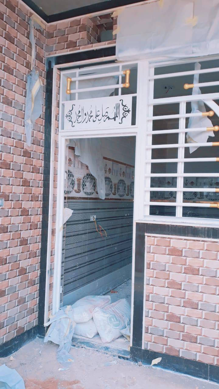 سلام عليكم  شغل درجة اولى صبغ بوب وشبابيج صباغ مال بيوت ترميم شغل درجة اولى  وحالين  متفرّغ توفيق من الله ***********
