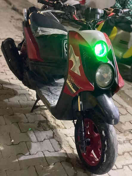 سلام عليكم 
سكنس جبلي للبيع بلادية شغالة نكرة سلف مكينة مامفتوحة أبد ع وضعها البلادي دراجة شلعة ومعدل تخبل كهربائيات كلها شغالة 
مدينة الصدر قطاع 41 
رقمي موجود واتساب ***********
