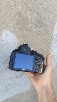 كامره نيكون D3100 السعر جدا رخيص✅ سعرهاا :  150الف عدسه 18-55 شاحنه  و...