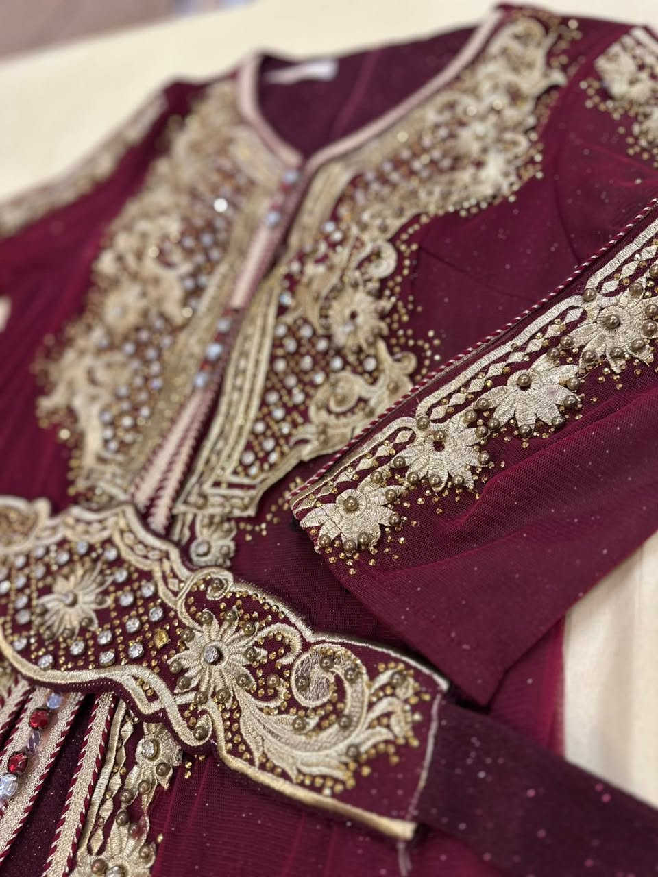 السلام عليكم بنات عندي قفطان للبيع اخذته ب٩٠ واريده ب٥٥ قياس L وممكن يلبس XL  لان قماشه ينطي باللبس ملبوس مرتين بس


**إذا كنت صاحب هذا الإعلان وتريد حذفه لأي سبب، رجاءا أرسل رسالة إلى الدعم الفني**