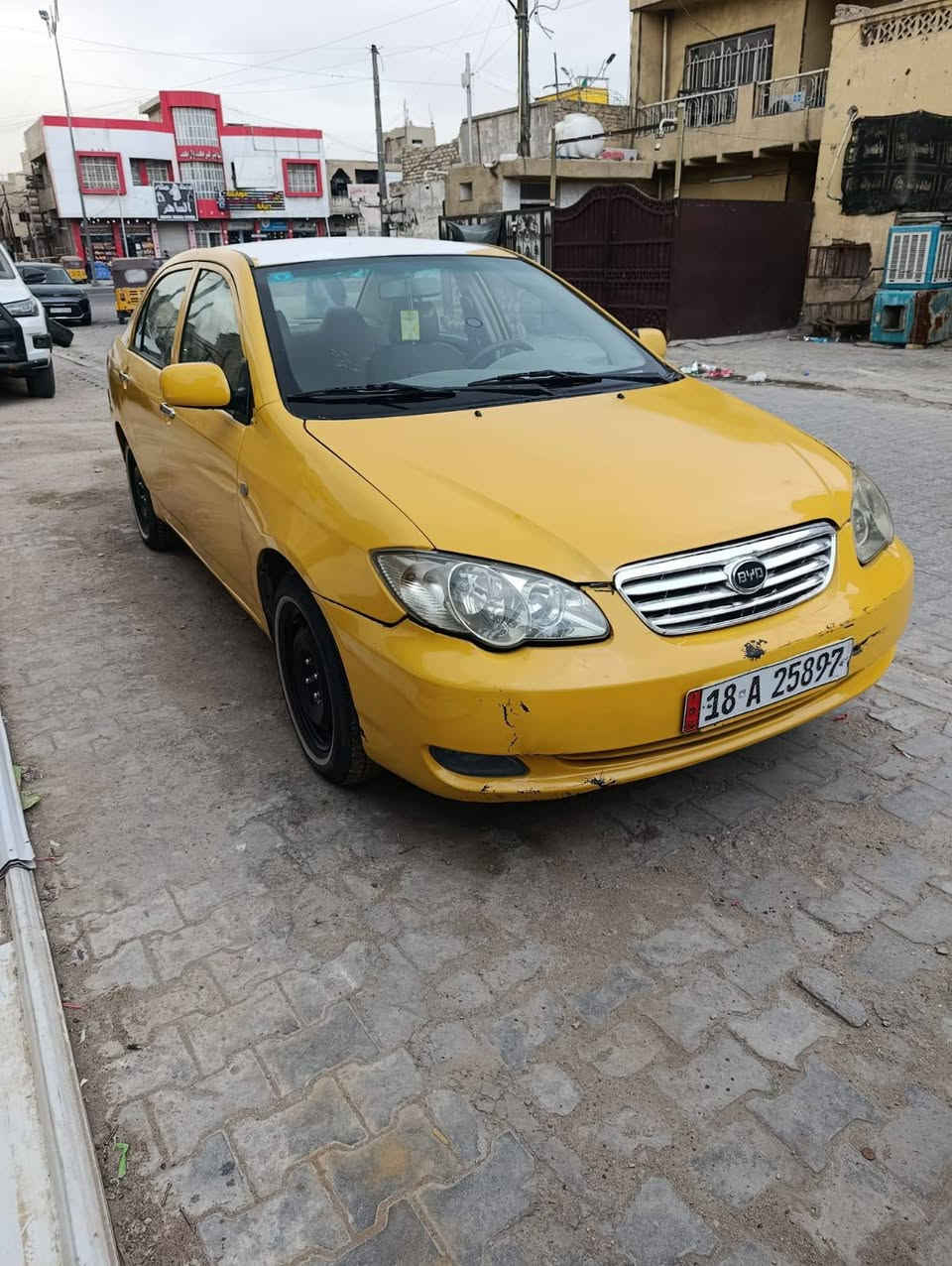 سلام عليكم سياره بي وايدي F3 مديل 2011 سياره مصبوغه حزام للجماليه بيه ضربه بصندوك بصيطه محرك كير تبريدمكفول
شاشه كاعيه جلد وسفريات جلد سياره خير من الله 
مكاني مدينة الصدر 
مكلف بل نشر
***********
