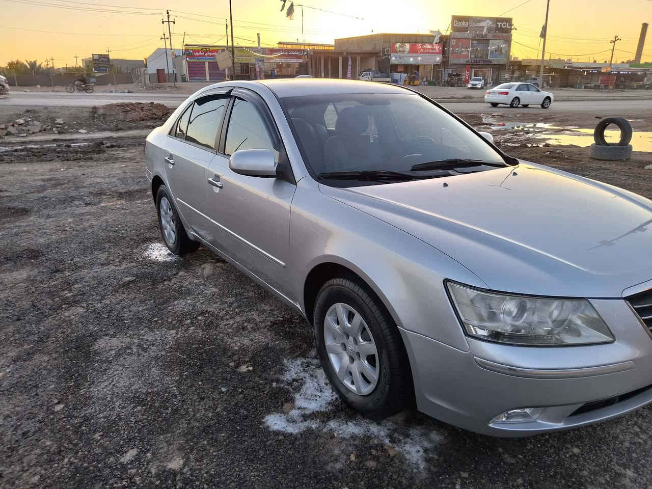 سوناتا موديل 2009خليجي مكينه 2400تدفى تبريدشغال تخم تاير جديد
حداديه جديدة كهربائيات كلها شغاله مكينه وكير خير من الله السياره ماشيه 140صبغ عام اثر جرد مكفوله من الضربه 
السعر 108بابل المسيب غير متواجد على الفيس للاتصال على صاحب السيارة ***********
