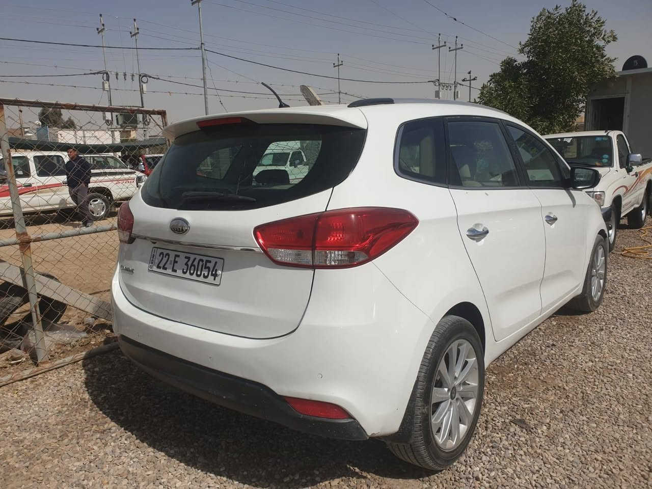 للبيع كيا كارنز موديل ٢٠١٤ مكفوله كفاله عامه رقم أربيل جديد السعر ١٣٨ ورقه الاتصال *********** مكان الديوانية
