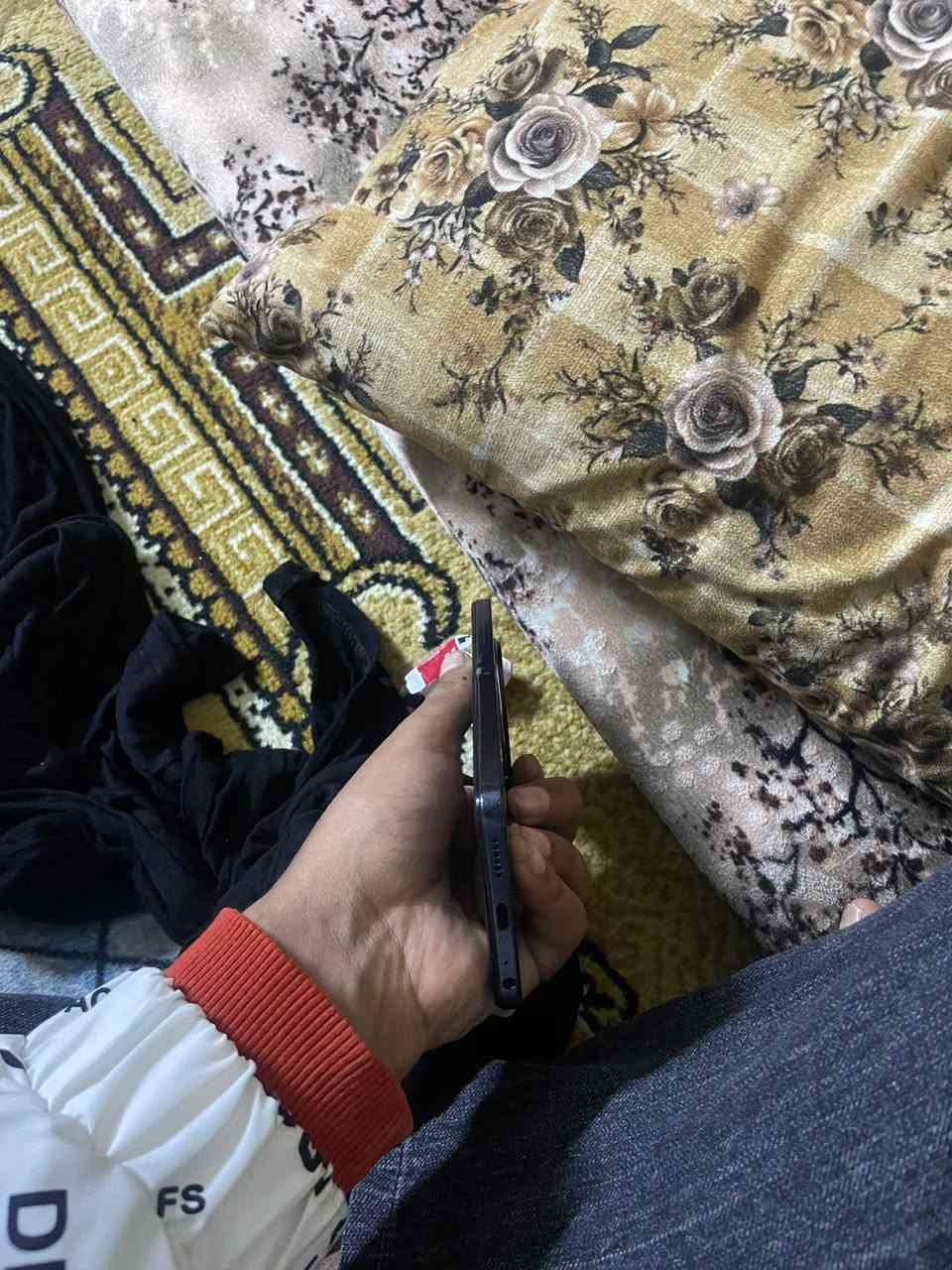 سلام عليكم تلفون للبيع نضيف مابي ايي عيب كلشي مابدل بي ذاكره256 سعر 180وبي مجال قليل مكاني كركوك حي العروبه امتواجد ماسنجر فقط وتساب ***********
