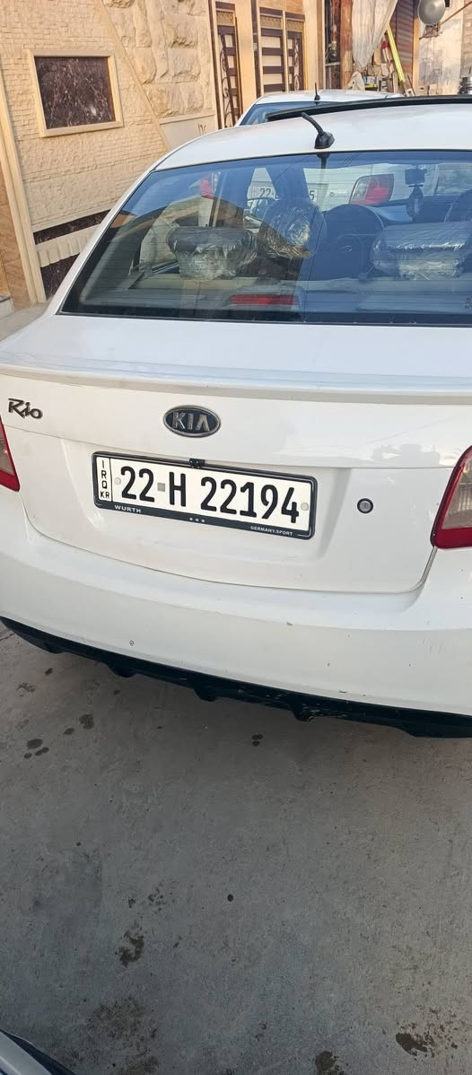 سلام عليكم
رقم أربيل
شرط تحويل 
كربون بانزين 
محرك 16
صافيه مصفيه 
مرور هيه 
طختها جاملق امامي 
سقف اتنت
105وبها مجال 
***********
***********
