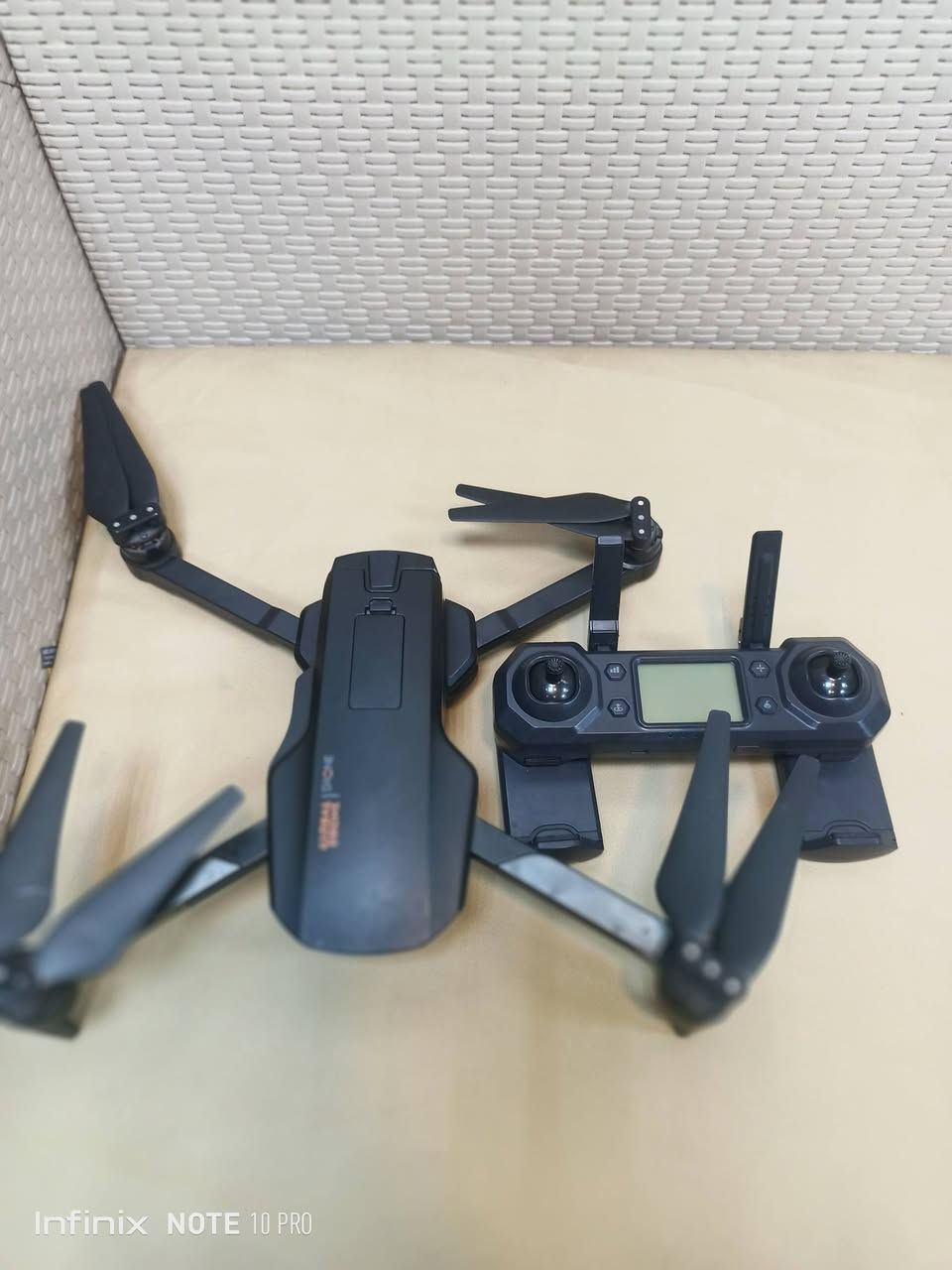 طائرة درون  GD91 PRO - كاميرا بدقة 6K عالية الوضوح، واي فاي 5G، ونظام تحديد المواقع العالمي (GPS)

جيمبال ثلاثي المحاور 50X

1.2 كم احترافي

طائرة تصوير احترافية رباعية المراوح
السعر 250 الف
العنوان النجف الاشرف


**إذا كنت صاحب هذا الإعلان وتريد حذفه لأي سبب، رجاءا أرسل رسالة إلى الدعم الفني**