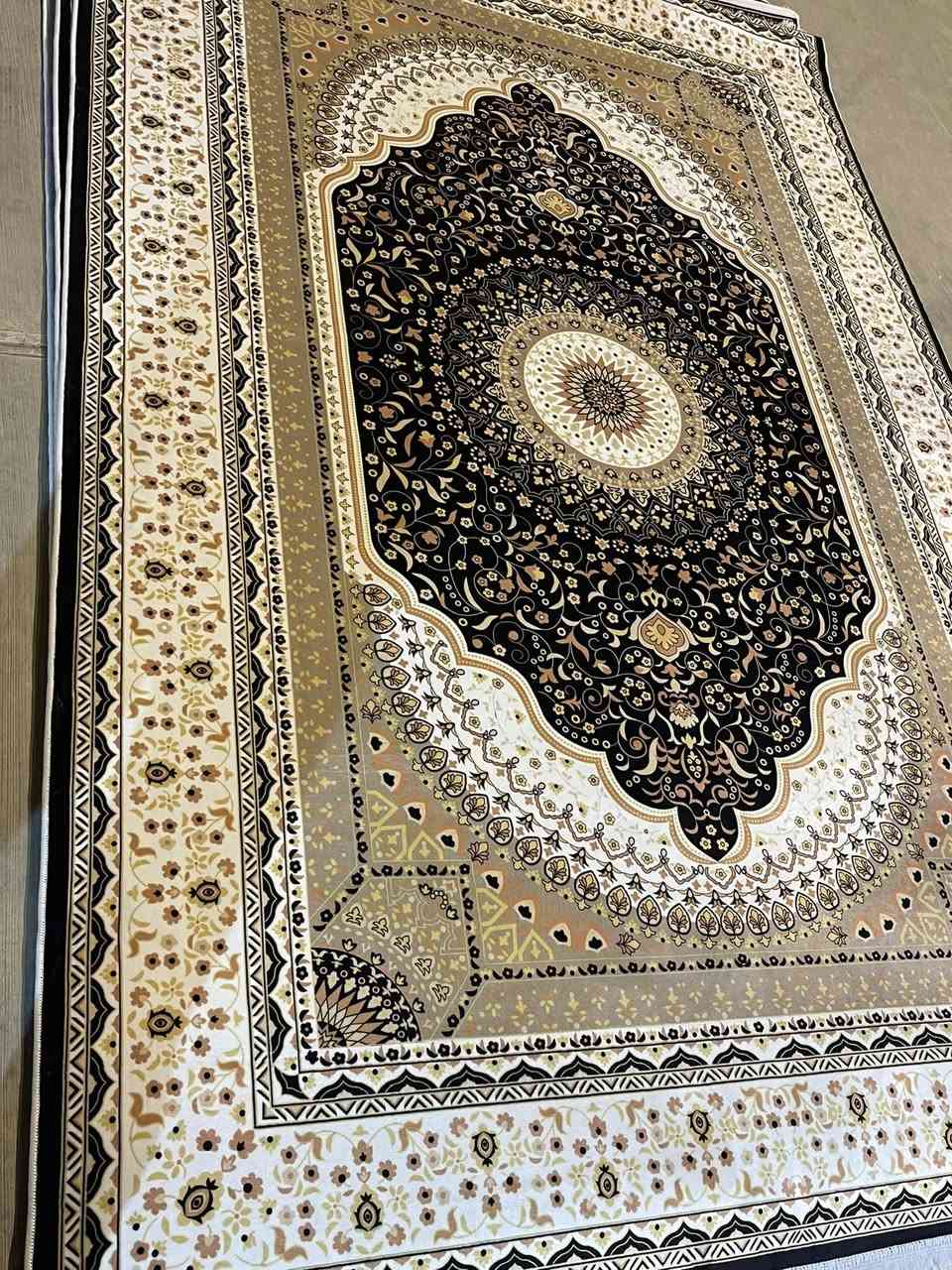 ⁨ ⁨ ⁨ ⁨ ⁨ #جديد_مفروشات_الأمل_سنتر 
توفر موكيت كلاودي الثقيل خامة حرير ناعمة روعة جداً 😍

الضهر كابوي الأصلي الرصاصي عازل للماء والرطوبة 

قياس 2 ❎ 3 ستندر كامل

السعر 25 الف ✅✅

العنوان: الانبار / عٰنه / مجمع البيت الصيني سابقا مقابل مدرسة ابن الجبير الابتدائية 
يوجد لدينا خدمة توصيل لجميع المحافظات والاقضية 
خدمة توصيل مجاني داخل القضاء
للاستفسار مراسلة الصفحة او على الرقم 
واتس: ‪+964 785 897 7815⁩⁩


**إذا كنت صاحب هذا الإعلان وتريد حذفه لأي سبب، رجاءا أرسل رسالة إلى الدعم الفني**