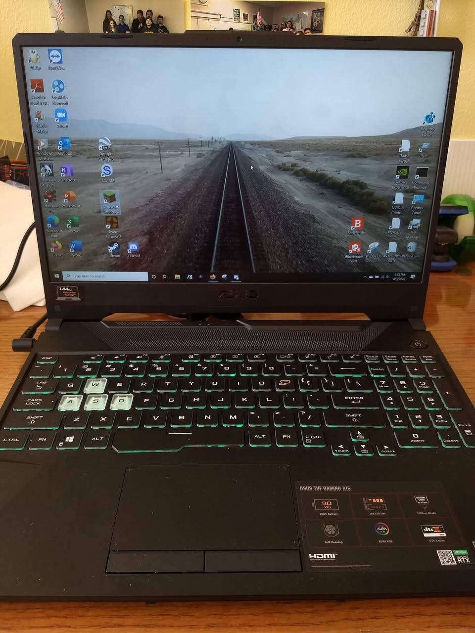 سلام عليكم
شباب عندي Asus TUF A15 
RTX2060 
Ryzen 7 4800H 
144 hz 

ارد ابيعا معرف شكد سعرا اصلا 
و عندي هذا الستريمر دك ajaaz جديد هم بيش يفيدك اكتبلي


**إذا كنت صاحب هذا الإعلان وتريد حذفه لأي سبب، رجاءا أرسل رسالة إلى الدعم الفني**