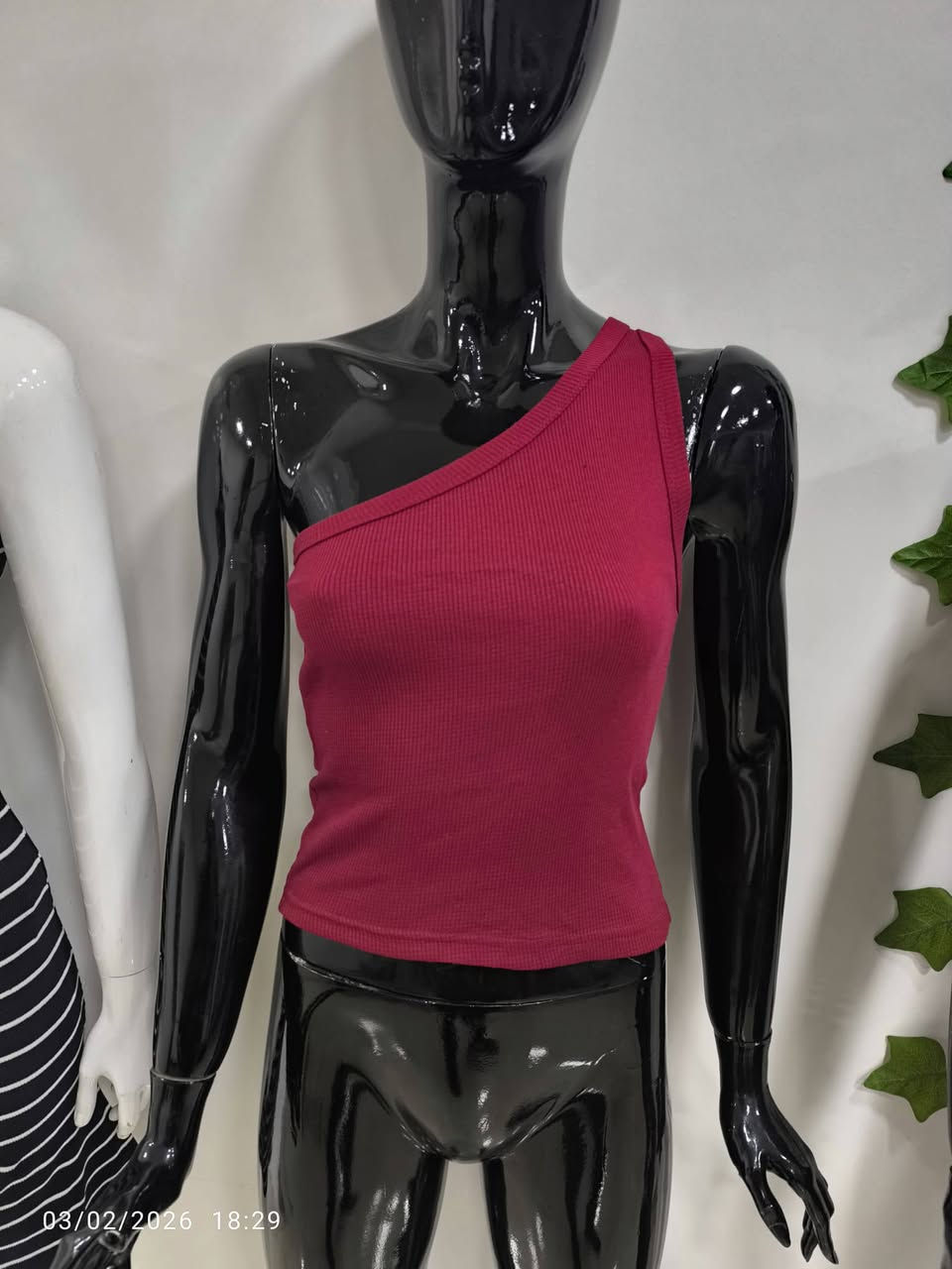 شروة نسائي عدد20الف قطعة
سعر 🔥🔥🔥


**إذا كنت صاحب هذا الإعلان وتريد حذفه لأي سبب، رجاءا أرسل رسالة إلى الدعم الفني**