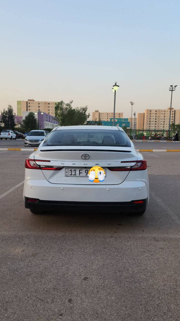 سلام عليكم 
كامري مديل 2025 خليجي 
وكالة عبد الطيف ماشية 11 الف 
السيارة بيها حادث جاملغ خلفي وجنطة  مصلحة 
السيارة فول مواصفات ما بيها اي نقص 
خير من الله 
سعر السيارة 240$وبيهة مجال
للاستفسار أكثر هاذا رقم صاحب السيارة انه مكلف بنشر
***********
