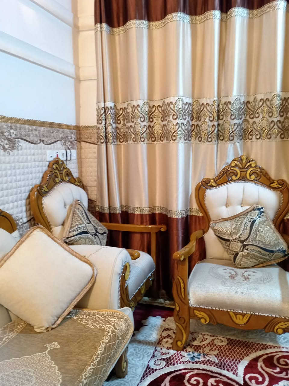 طخم للبيع درجه اولى مامستعمل كثير بدون اي ضرر جديد العنوان موصل للاستفسار عل الرقم *********** اسيا
كورك ***********.
